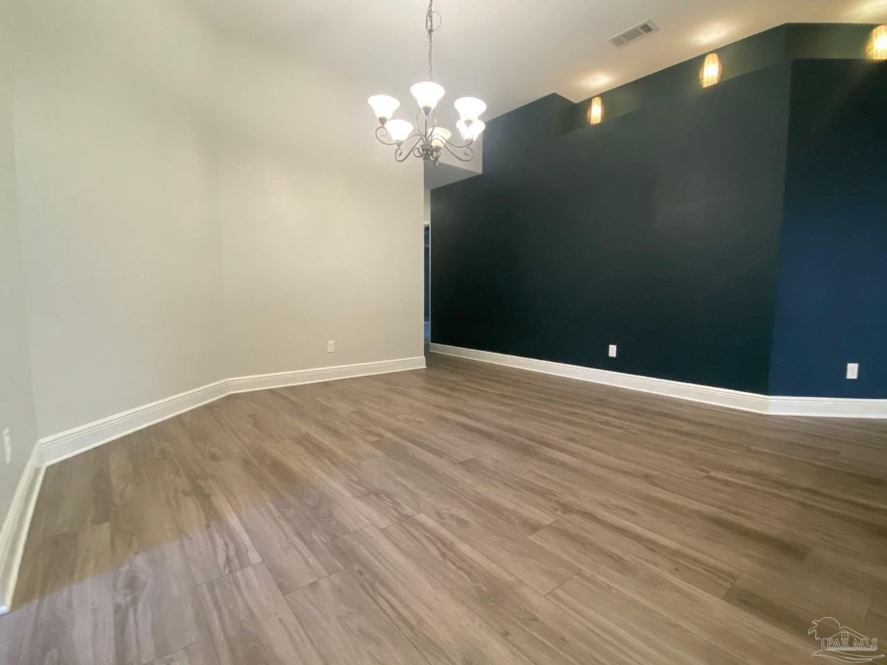 8431 Ferlon Ave - Photo 7 of 50