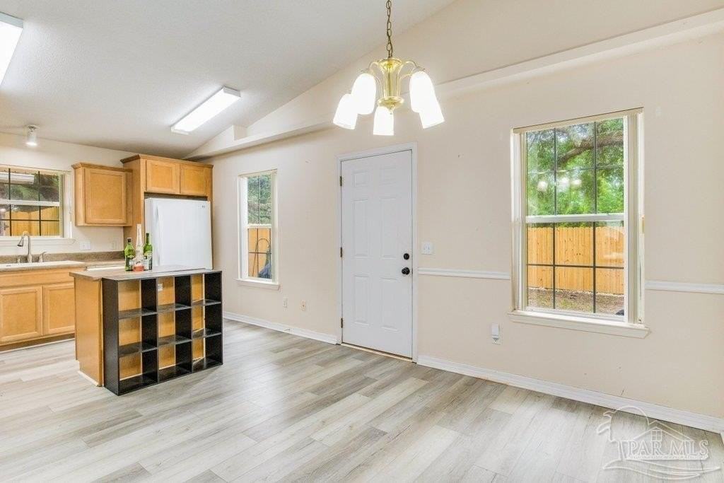 8004 Cayenne Way - Photo 6 of 31