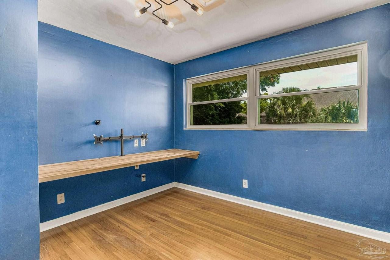 2033 E Bobe St - Photo 6 of 46