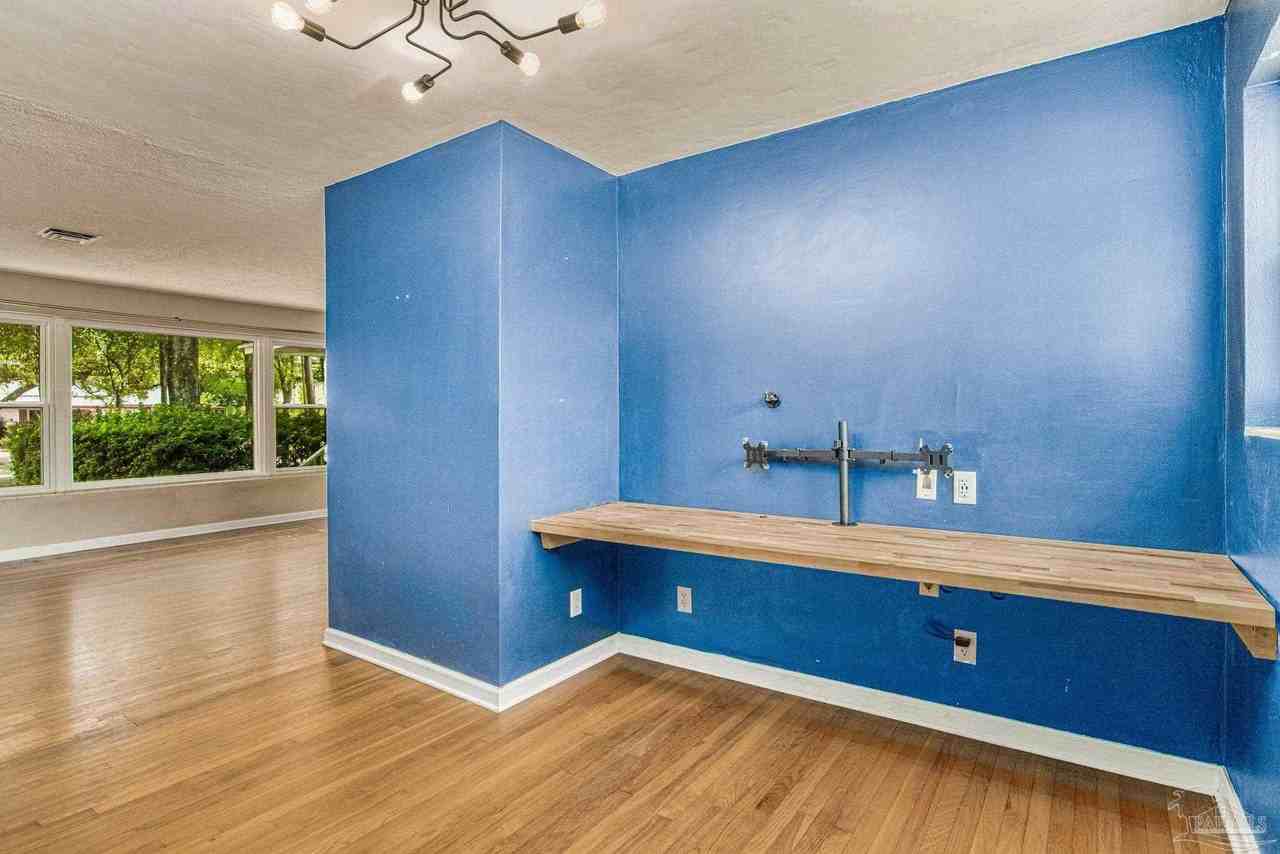 2033 E Bobe St - Photo 7 of 46