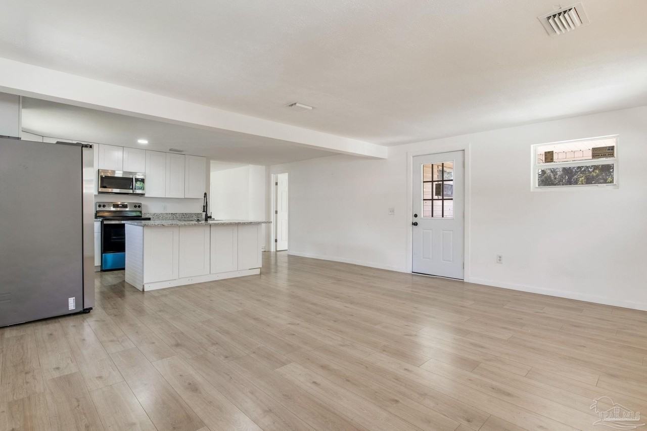 8351 Dudley Ave - Photo 3 of 30