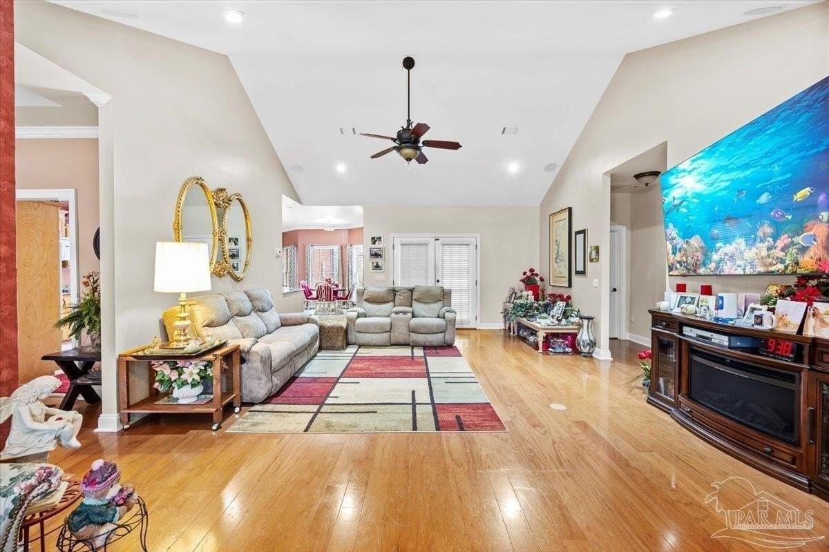 4283 Lancaster Gate Dr - Photo 4 of 35