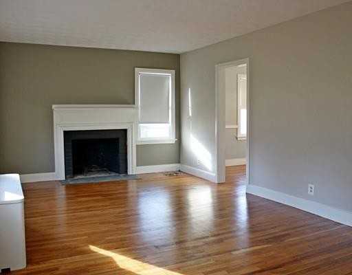 1110 Main St #1 - Photo 3 of 15