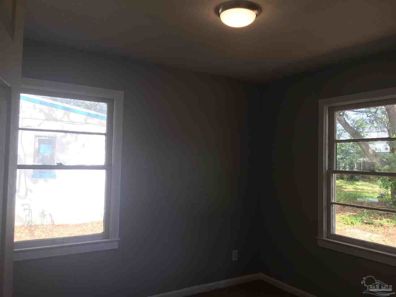 8 Baggett Ct - Photo 4 of 12