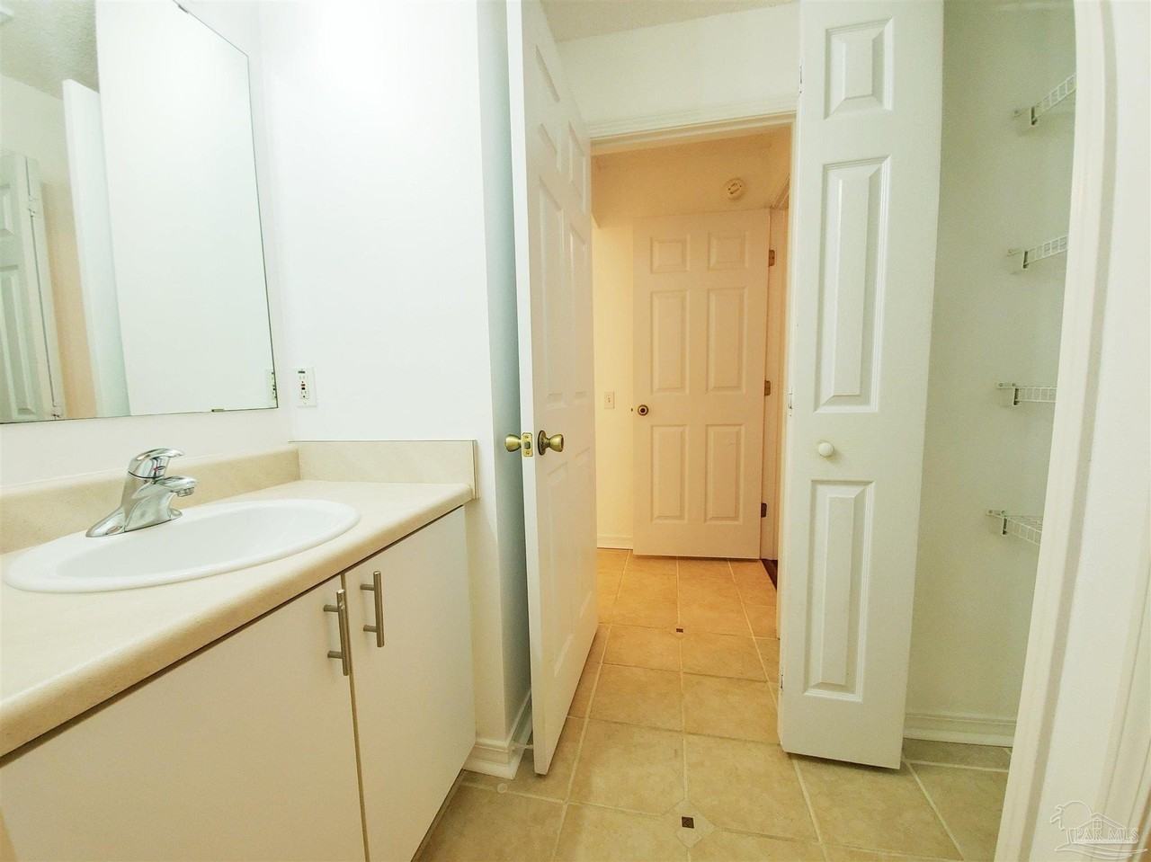 2527 Trailwood Dr - Photo 7 of 12