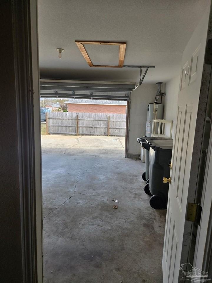 1135 Halyard Pl - Photo 4 of 14