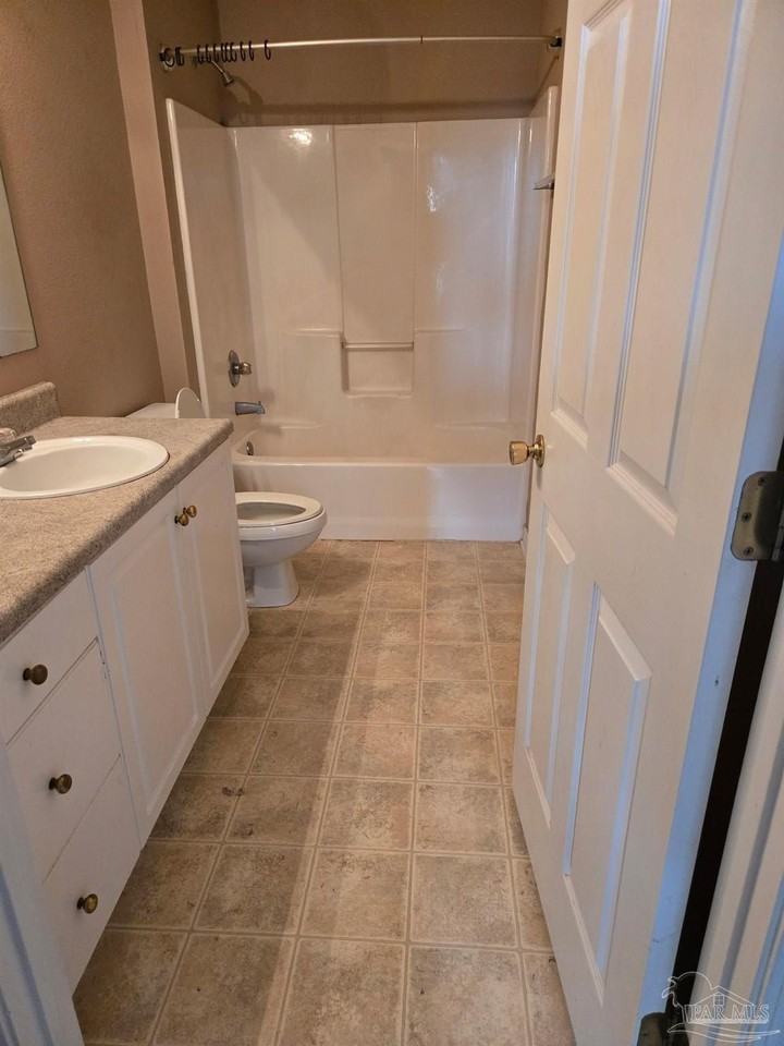 1135 Halyard Pl - Photo 5 of 14