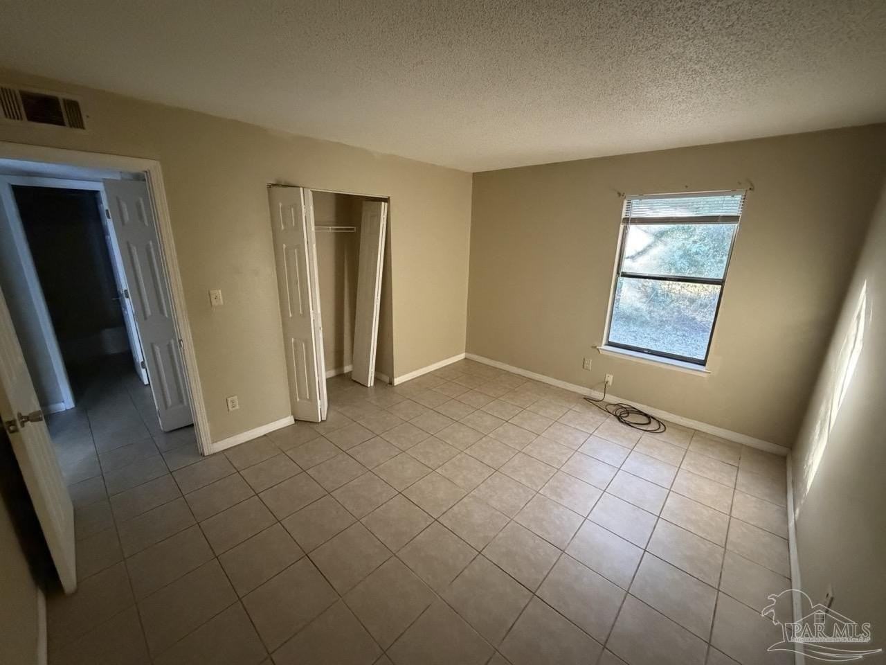 6823 Tiki Ln Apt 4 #4 - Photo 3 of 6