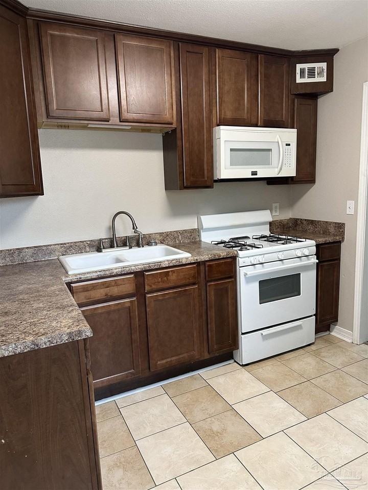 425 Well Line Rd - Photo 4 of 13