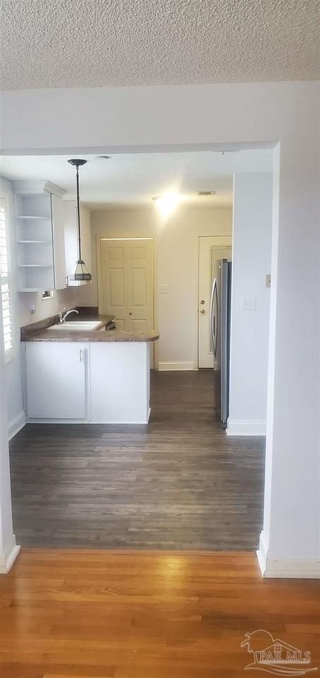 2007 E Gadsden St Apt 102 #102 - Photo 5 of 8