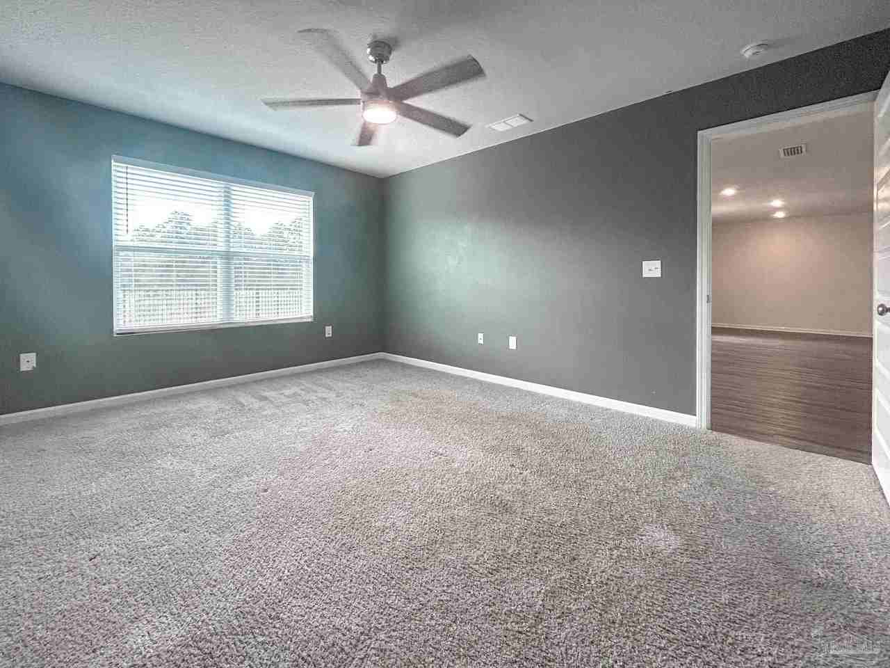 4006 Whitetail Ln - Photo 3 of 38