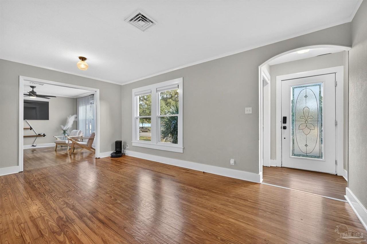 1410 W Gregory St - Photo 4 of 25