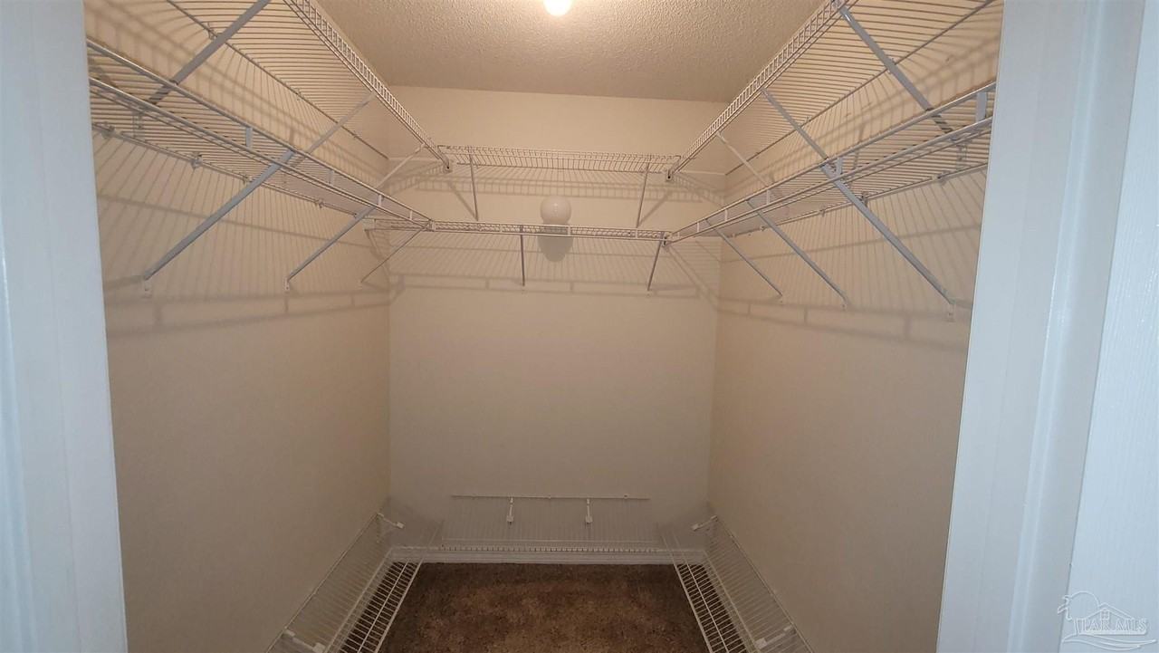 3741 Monopoly Ct - Photo 3 of 17