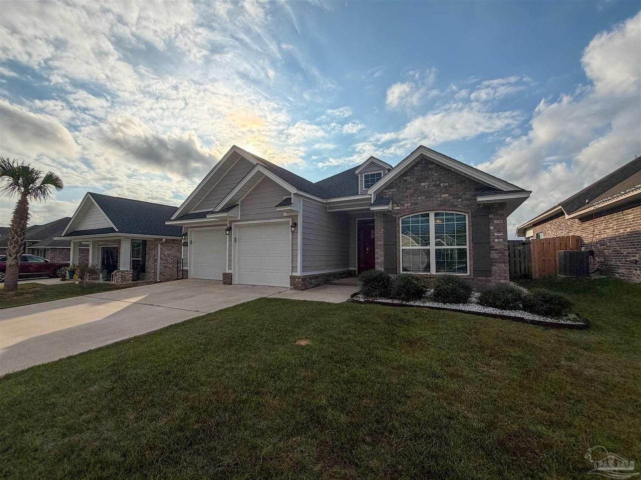 5738 Dunridge Dr - Photo 2 of 21