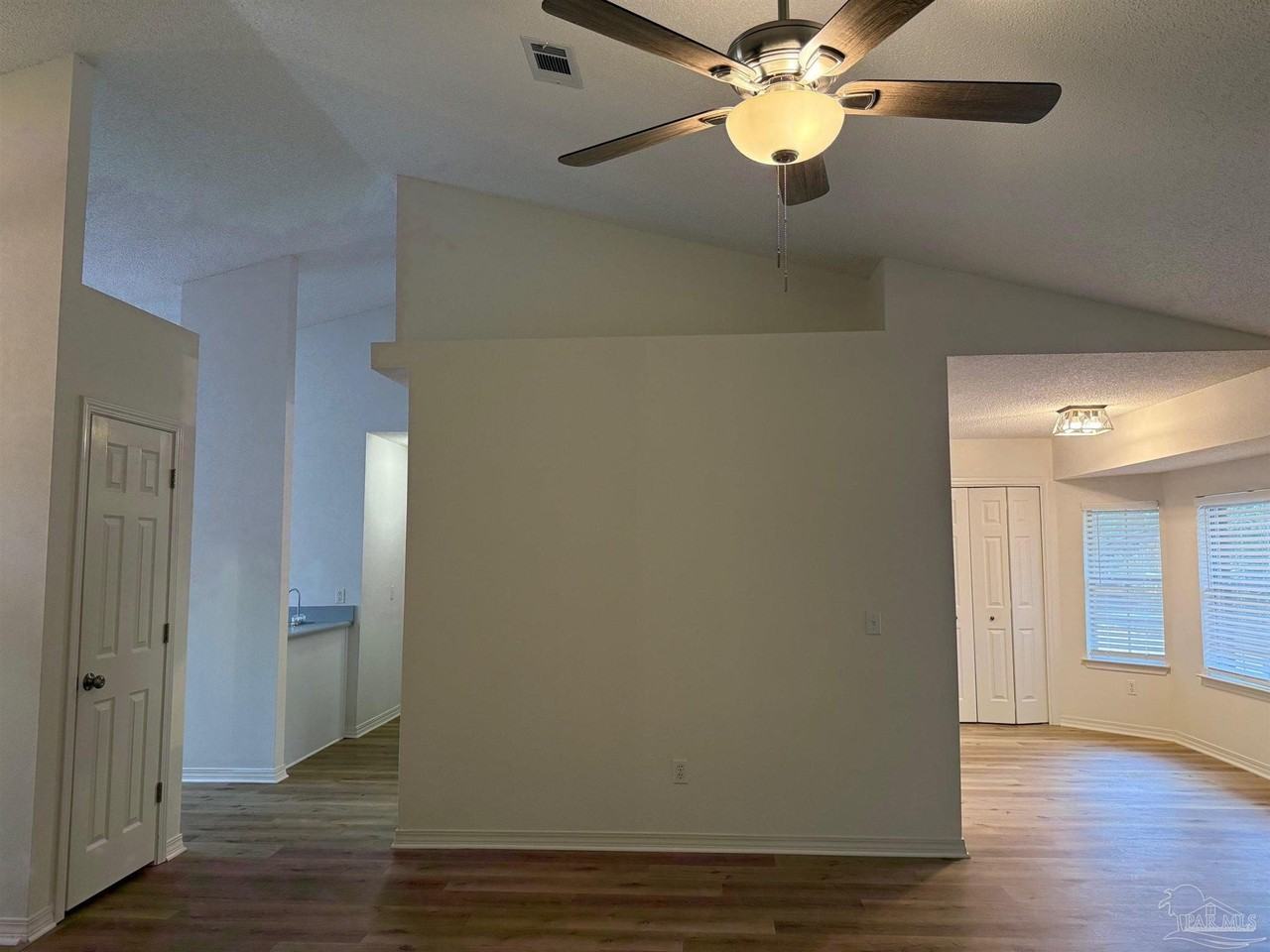 1667 Condor Dr - Photo 5 of 23