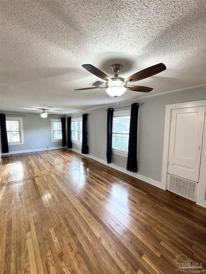 1200 Wilson Ave - Photo 3 of 30