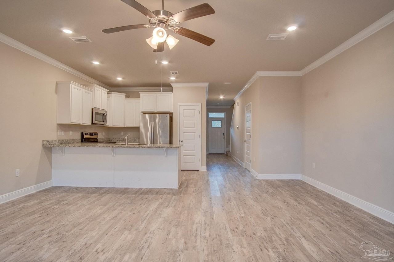 310 S F St - Photo 5 of 26