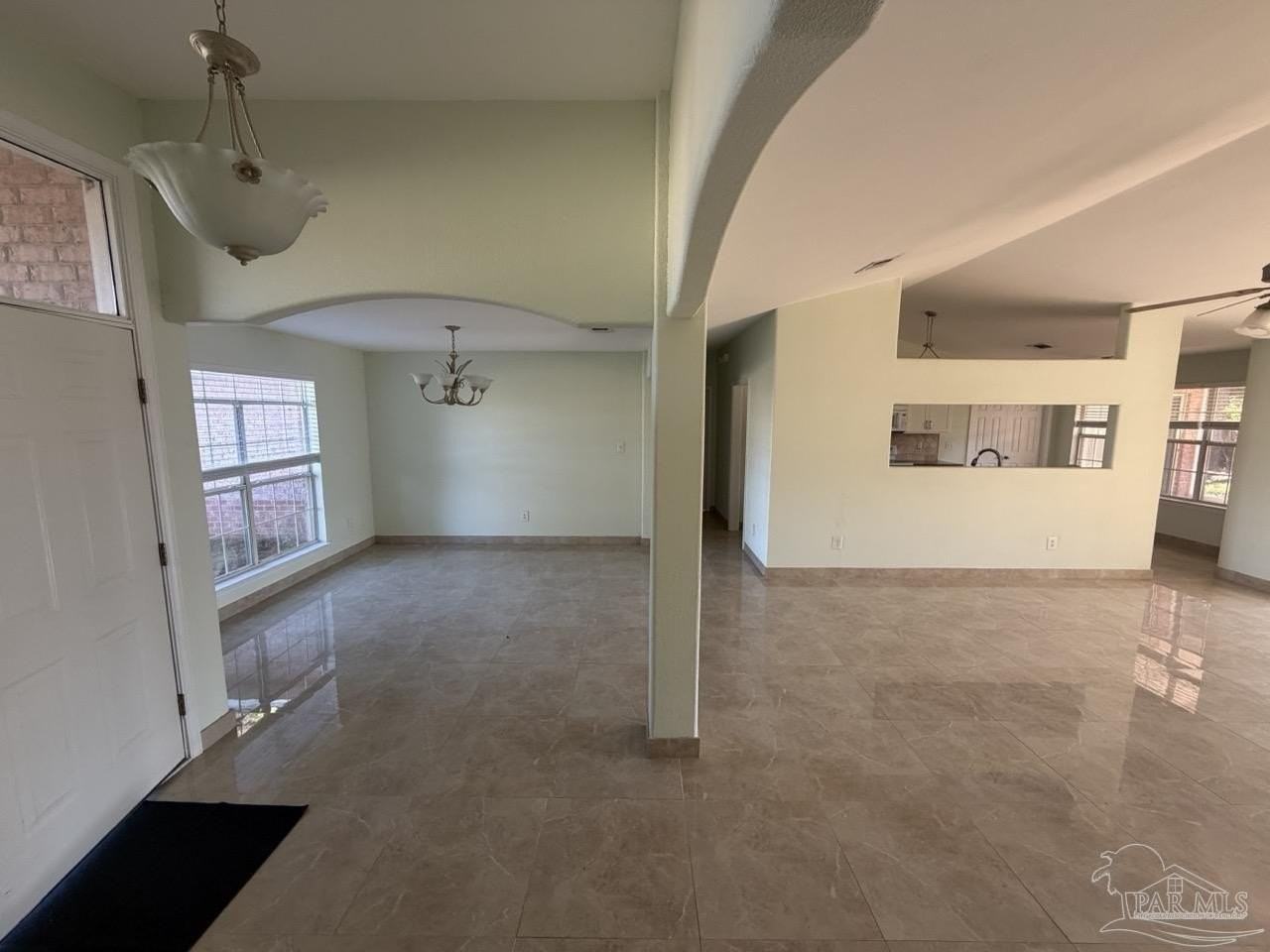 10 Arapaho Dr - Photo 2 of 14