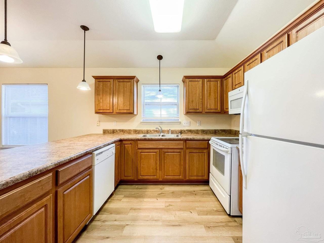 5853 Bilek Dr - Photo 7 of 24