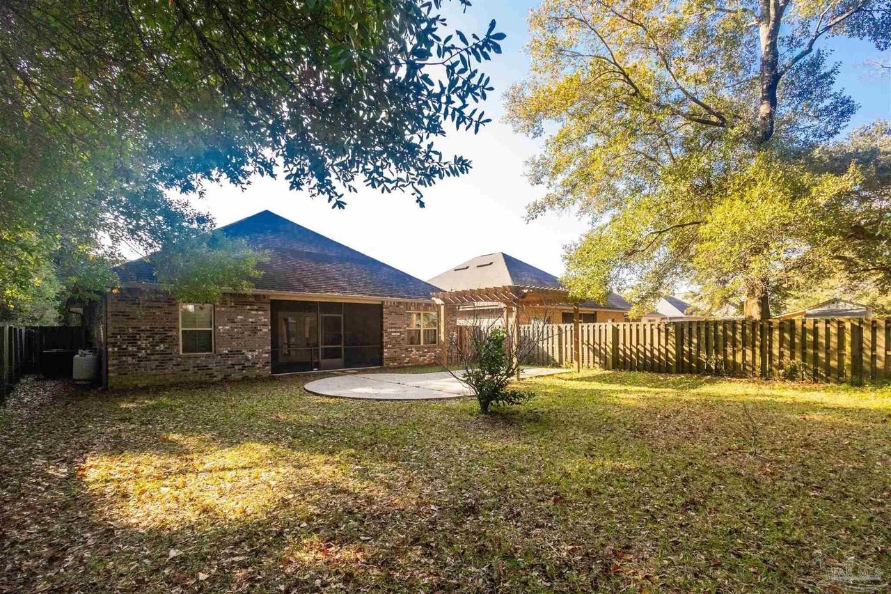 3934 Fielding Ct - Photo 3 of 50