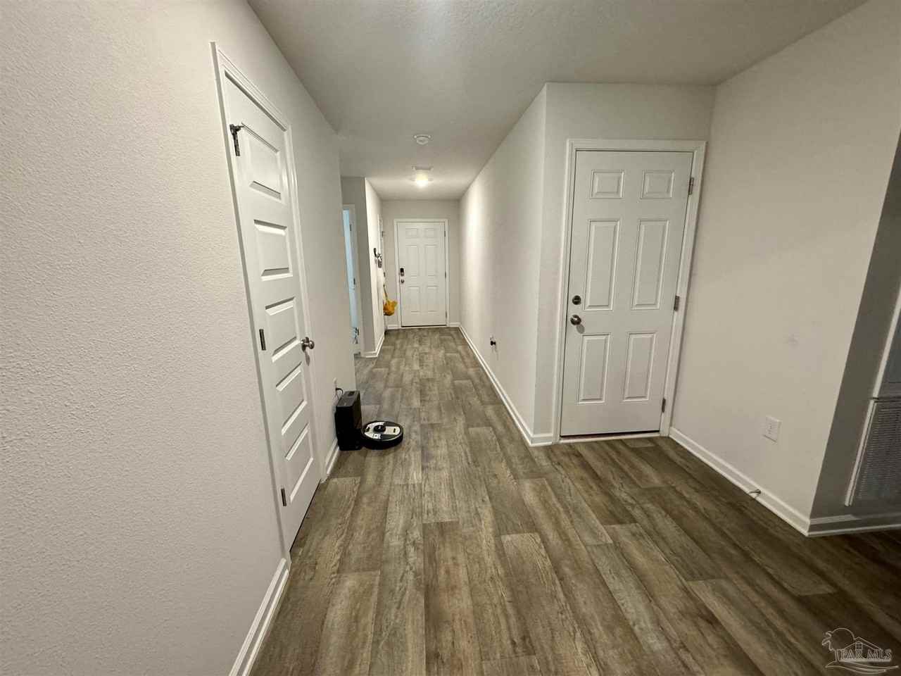 5645 Guinevere Ln - Photo 3 of 24