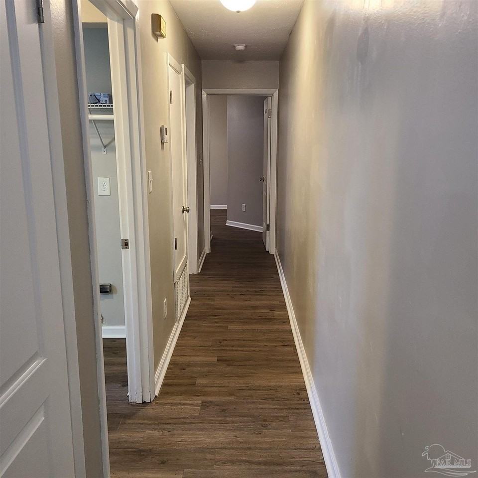 910 N De Villiers St Apt B #B - Photo 6 of 12