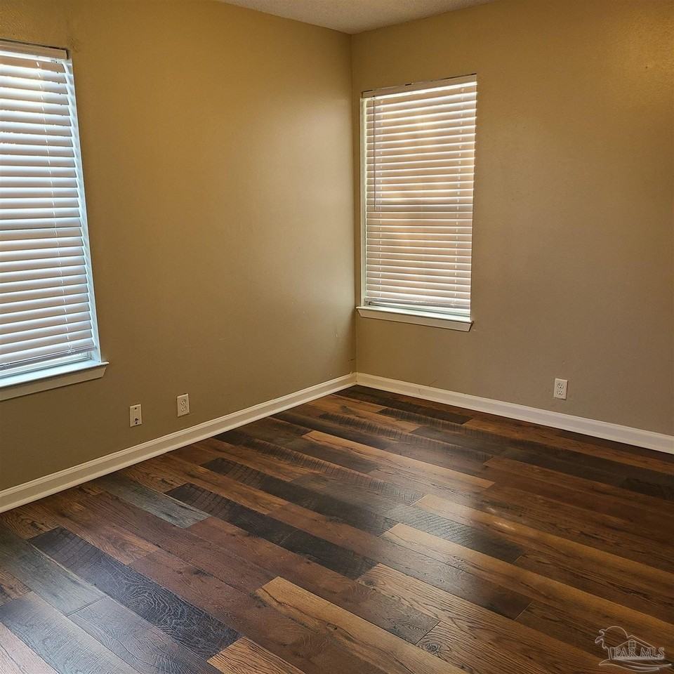 341 S I St Unit B #B - Photo 7 of 10