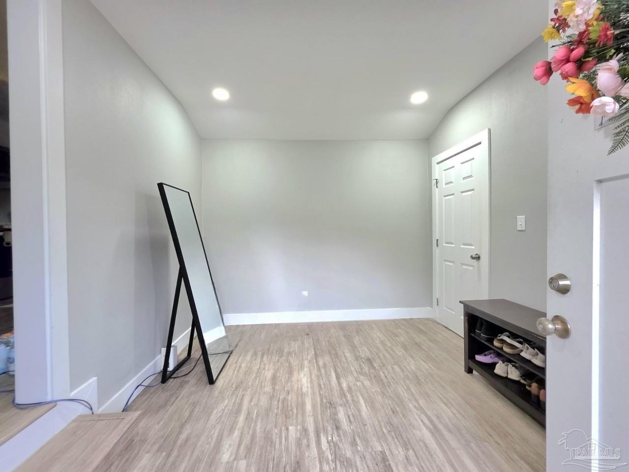 18 Milton Rd - Photo 4 of 17