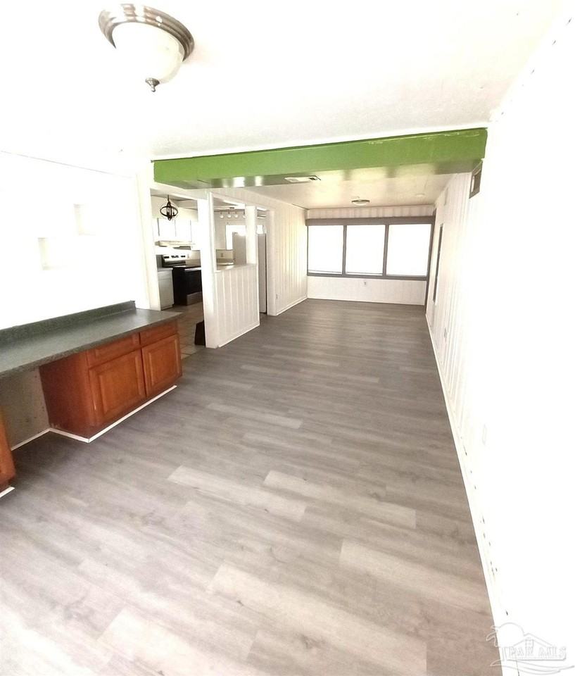 4 Marine Dr - Photo 5 of 15