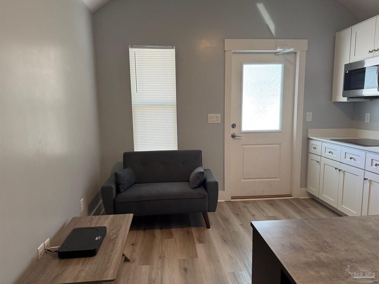 2051 W Blount St Ste 2 #2 - Photo 3 of 10