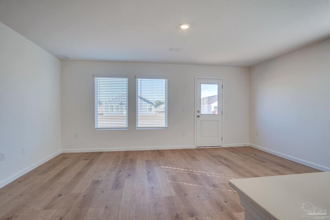 4756 Eagles Ridge Rd - Photo 2 of 32