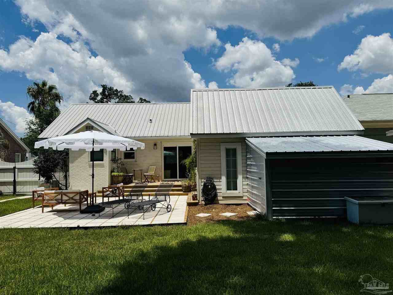 1716 N 20th Ave - Photo 3 of 21