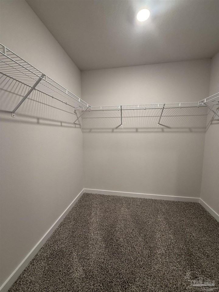 111 Anhinga St - Photo 6 of 33