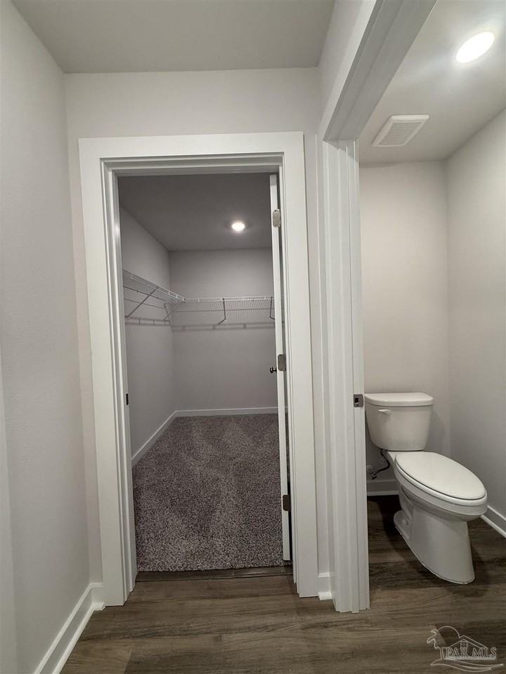 111 Anhinga St - Photo 7 of 33