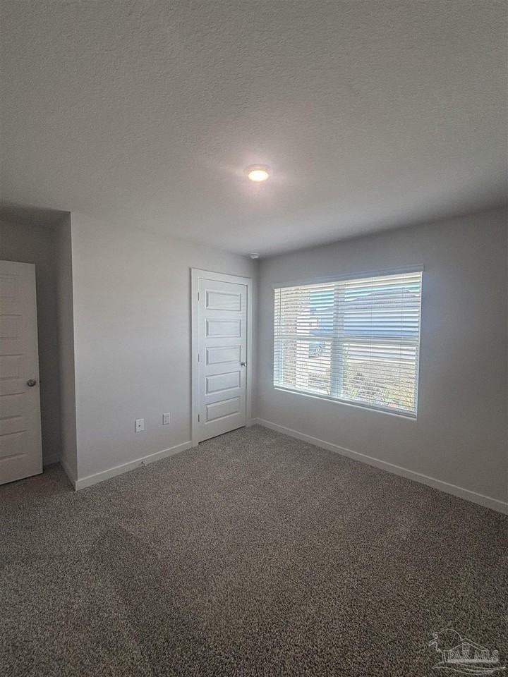 111 Anhinga St - Photo 6 of 35