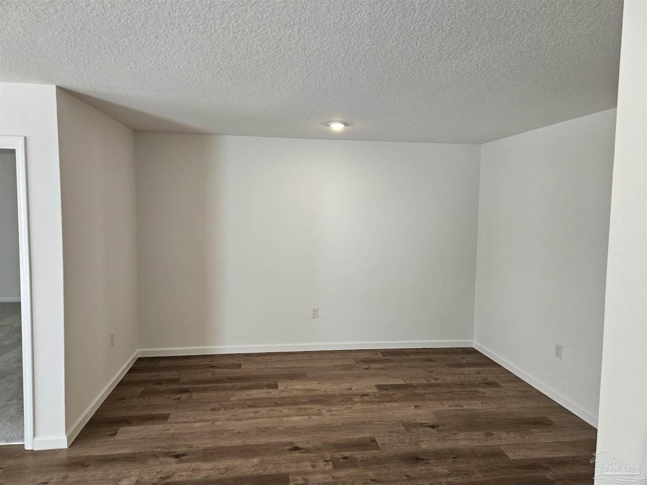 7757 Moonrise Way - Photo 3 of 11