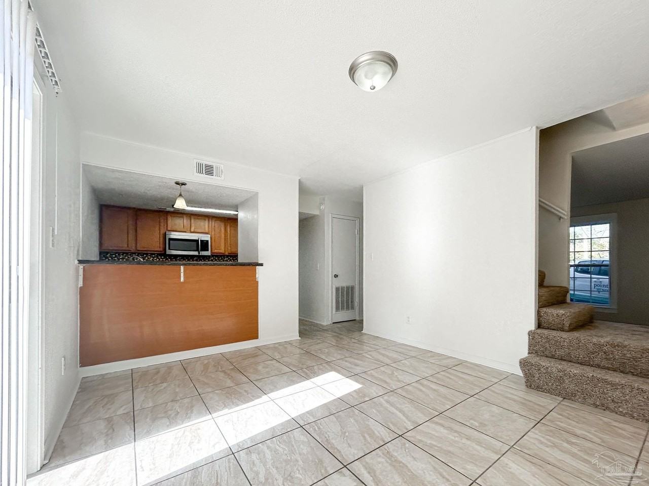 2119 Langley Ave - Photo 2 of 20