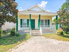 featured image of 3210 Seabrook St