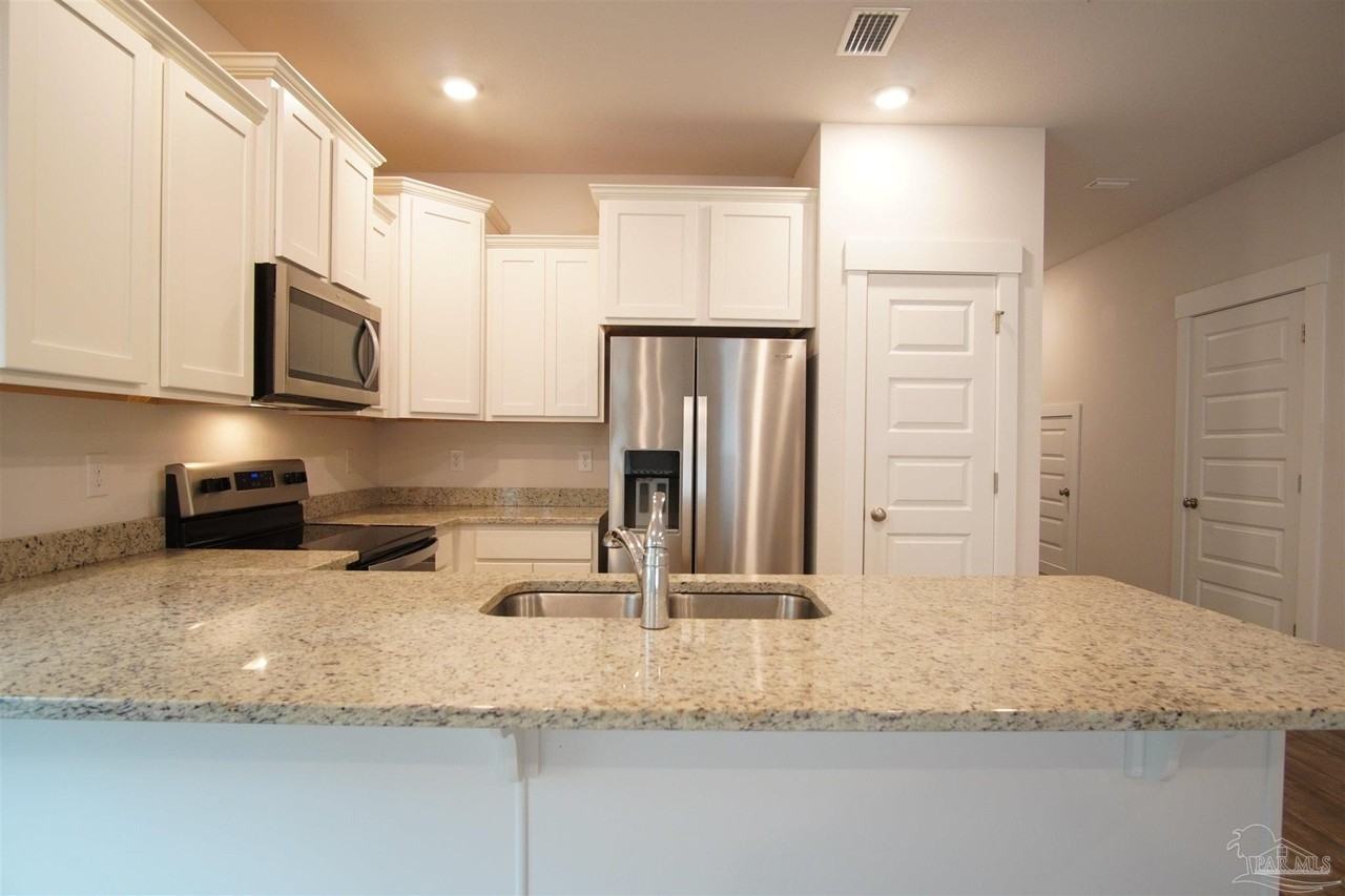 8960 Brigade Trl - Photo 6 of 28