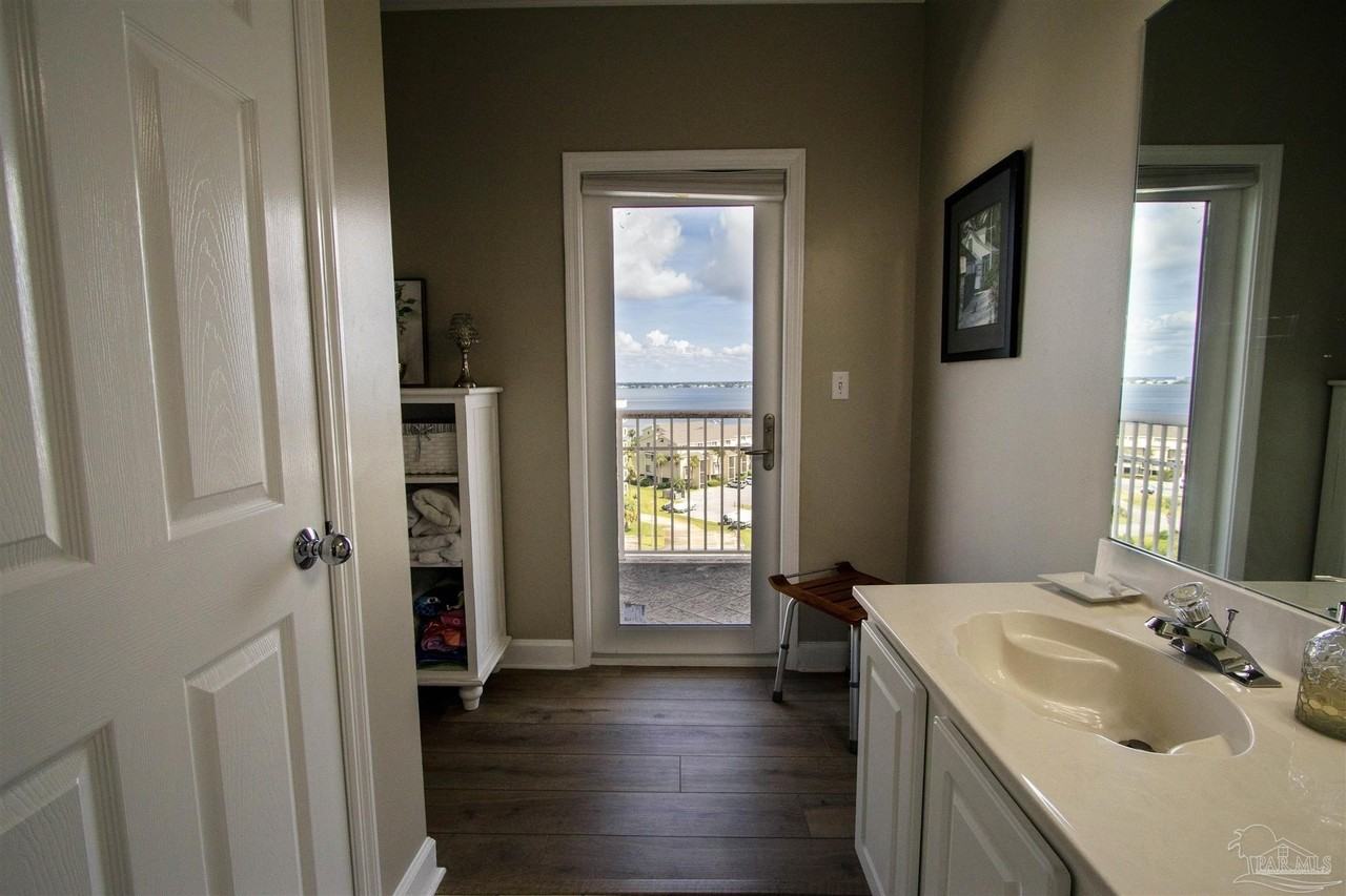 800 Fort Pickens Rd Apt 701 #701 - Photo 7 of 30