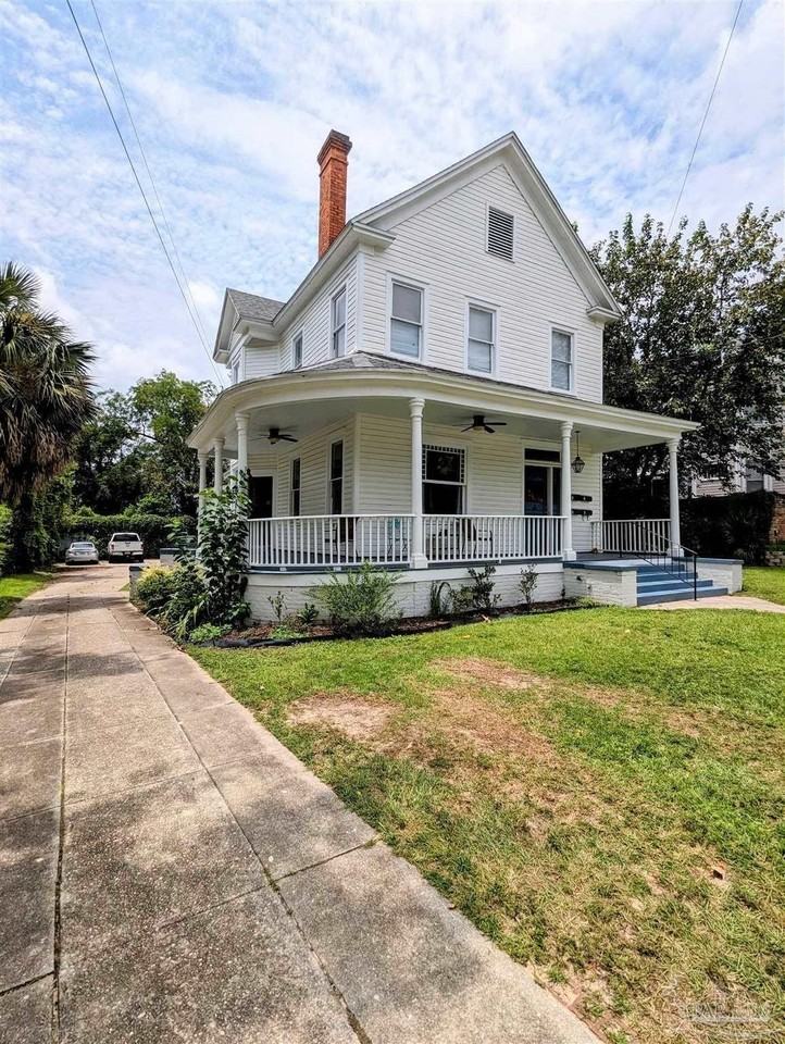 911 N Spring St Apt 3 #3 - Photo 2 of 13