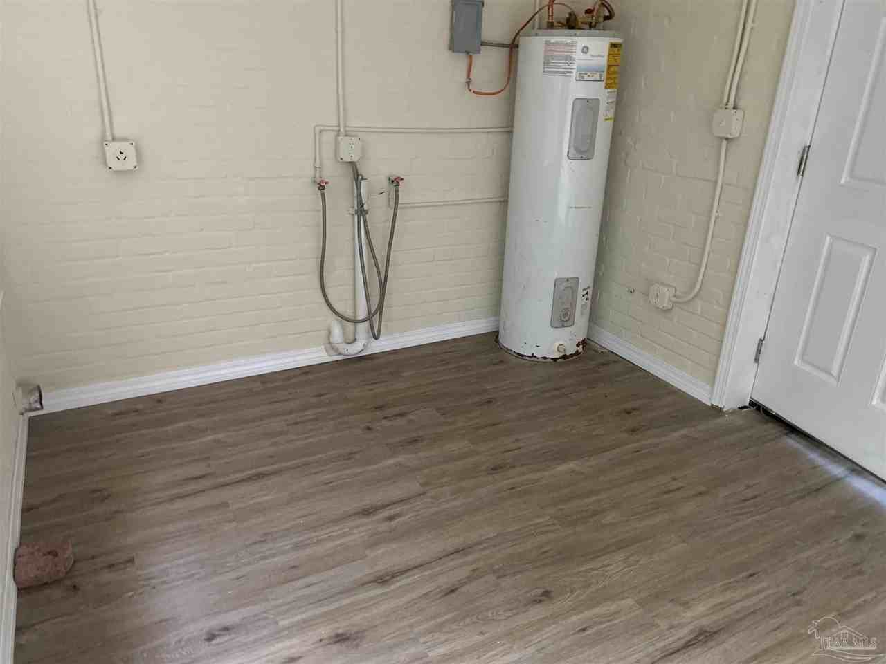 711 W Hernandez St - Photo 5 of 14