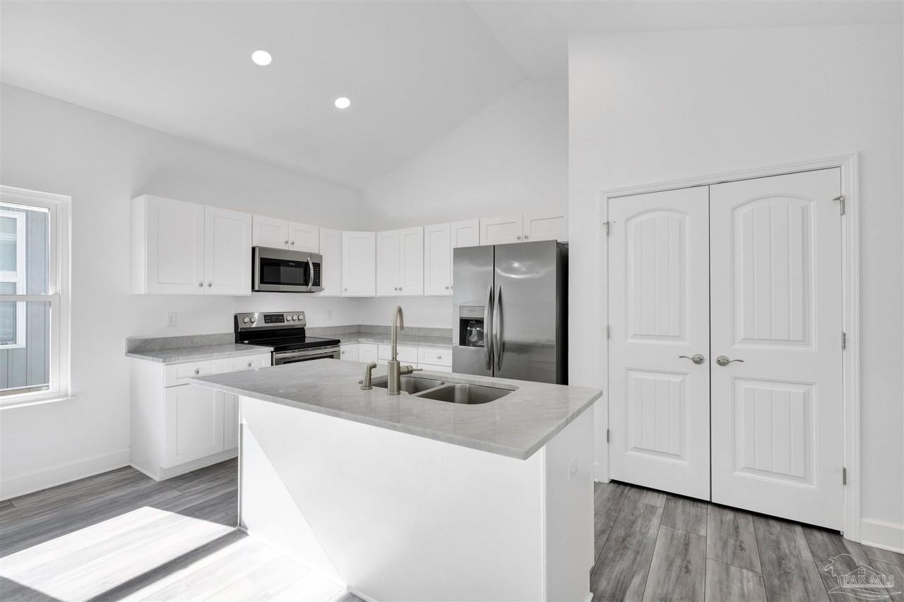 5316 Cambria Dr - Photo 6 of 24