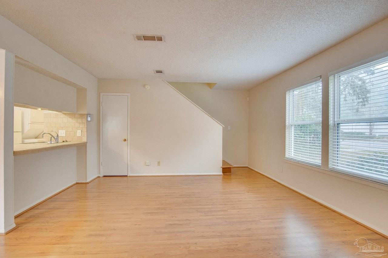 3309 Kingswood Ct - Photo 4 of 18