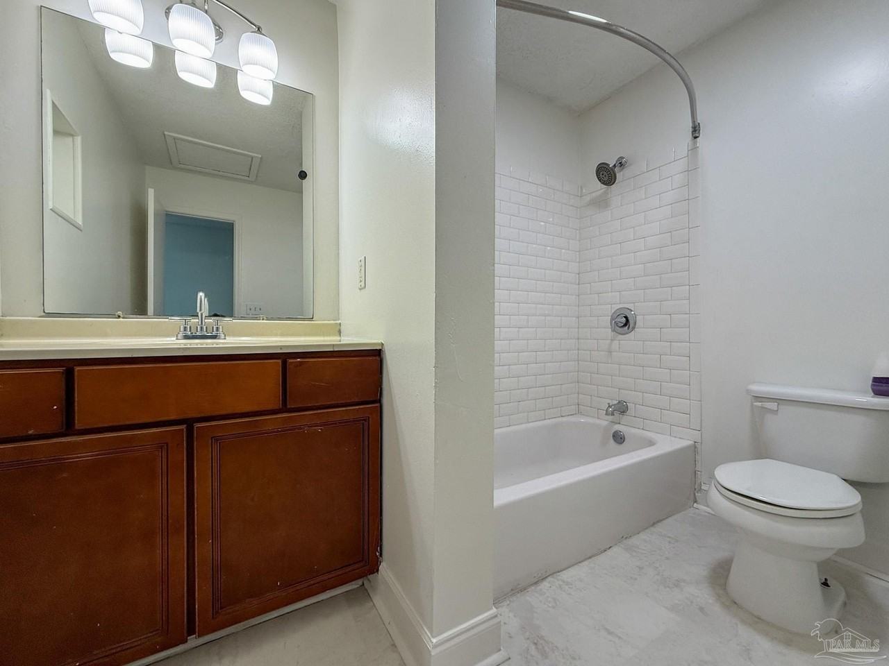 4260 Brookside Dr - Photo 6 of 13