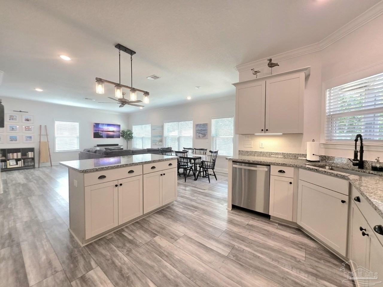 1307 Heron Inlt - Photo 6 of 35