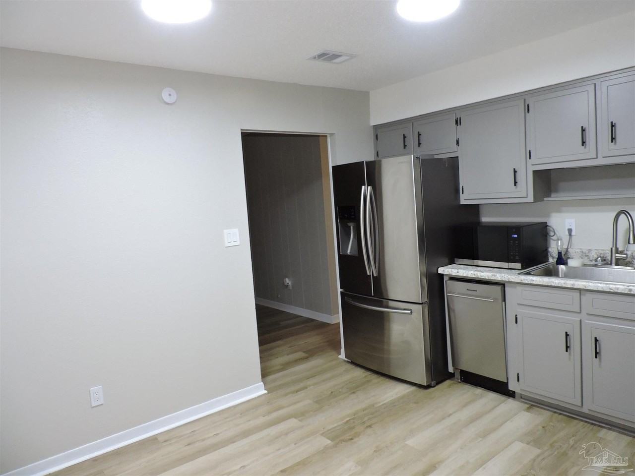 830 Calhoun Ave Unit A #A - Photo 5 of 14