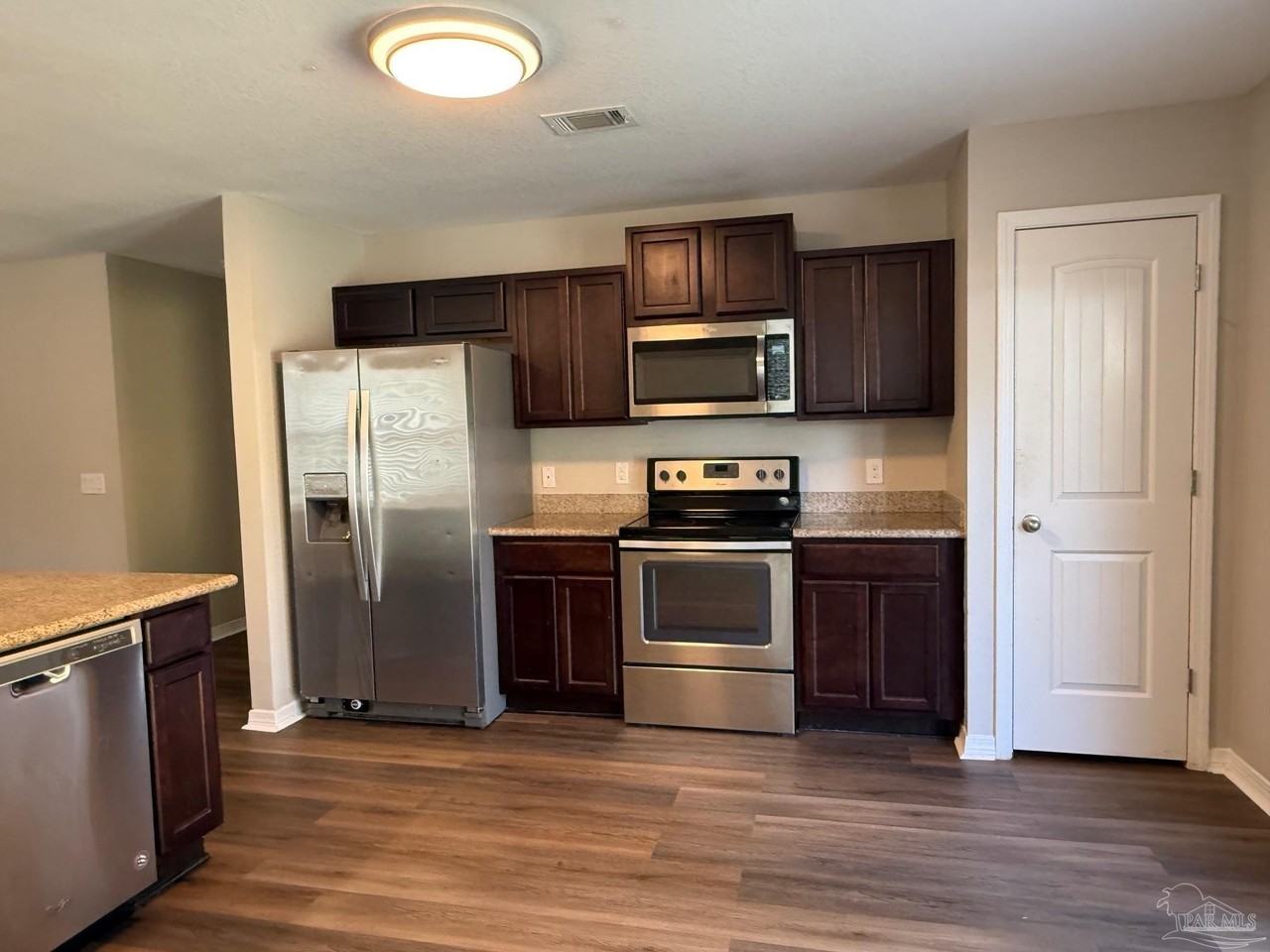 10881 Chippewa Way - Photo 5 of 16