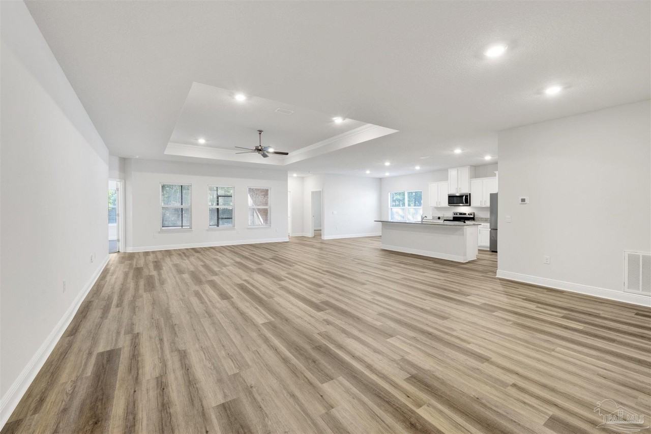 6482 Cedar Key Dr - Photo 7 of 32