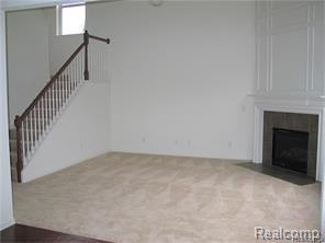 7958 Hallie Ct - Photo 2 of 6